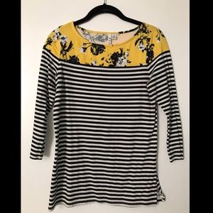 ELLE Three-Quarter Sleeve Printed Blouse